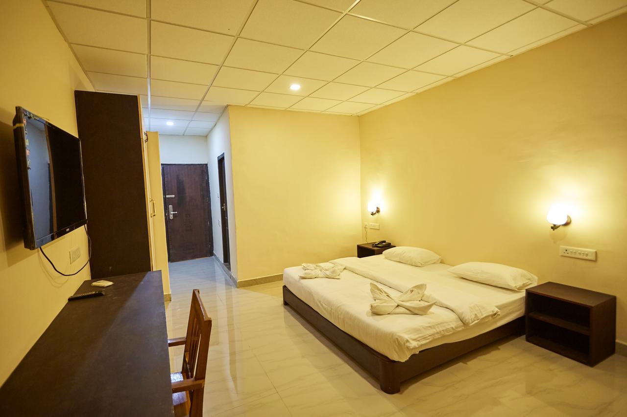 مهاباليبورام Joe Beach Resort المظهر الخارجي الصورة