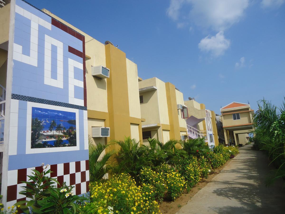 مهاباليبورام Joe Beach Resort المظهر الخارجي الصورة