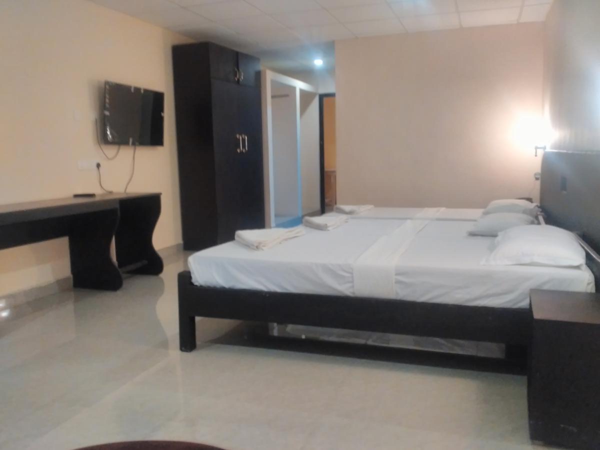 مهاباليبورام Joe Beach Resort المظهر الخارجي الصورة